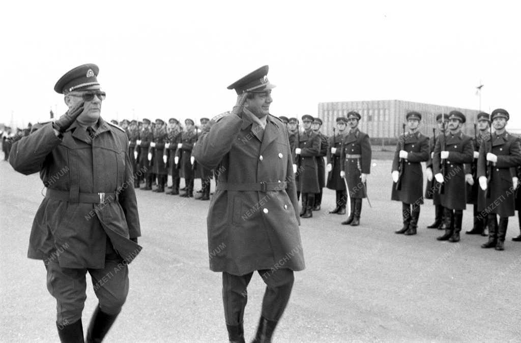 Külpolitika - Honvédség - Barátság ’88 hadgyakorlaton