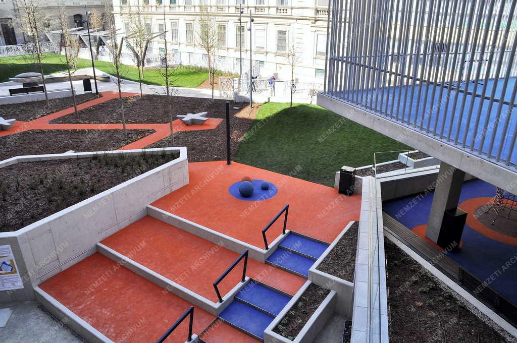Városkép - Szabadidő - Budapest - Új közpark, a Bástya park a belvárosban