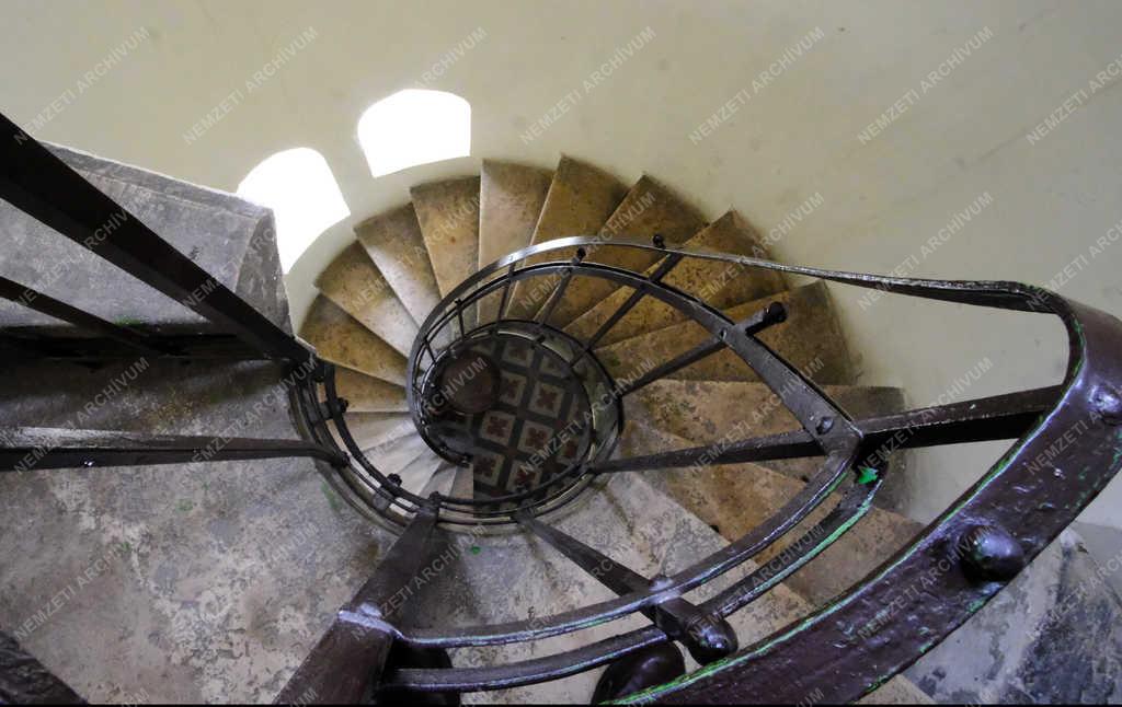 Egyházi épület - Budapest - Kőbányai református templom 