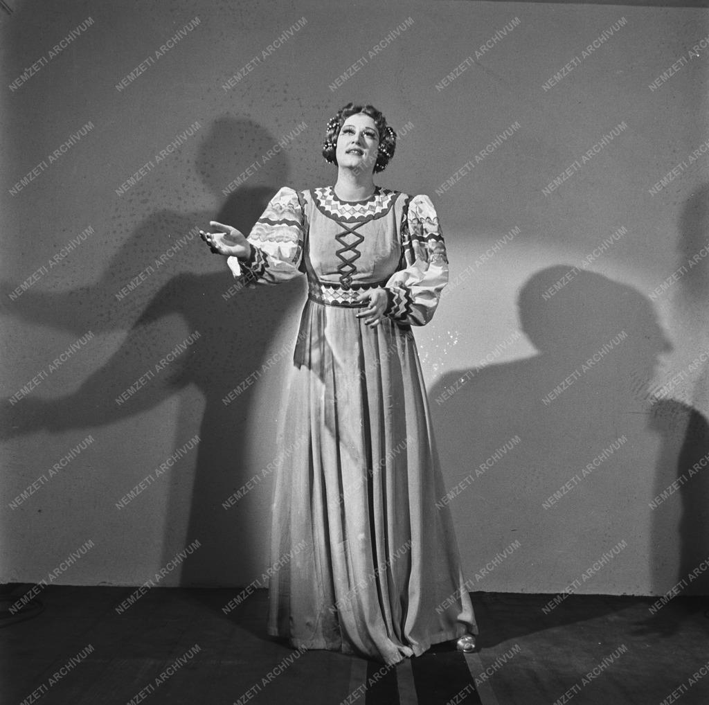 Kultúra - Bartók Béla: A kékszakállú herceg vára című operája a  Magyar Állami Operaházban