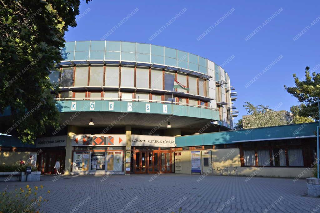 Épület - Budapest - Kőbányai Kultúrális Központ