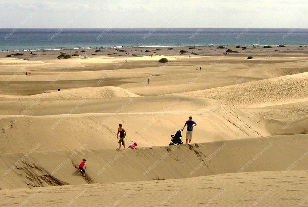 Maspalomas - Homokdűnék az óceán partján