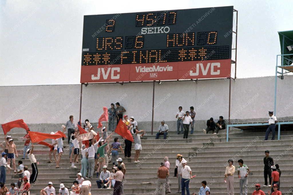 Sport - Labdarúgó VB - Szovjetunió-Magyarország