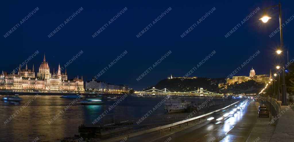 Városkép - Budapest - Dunai panoráma 