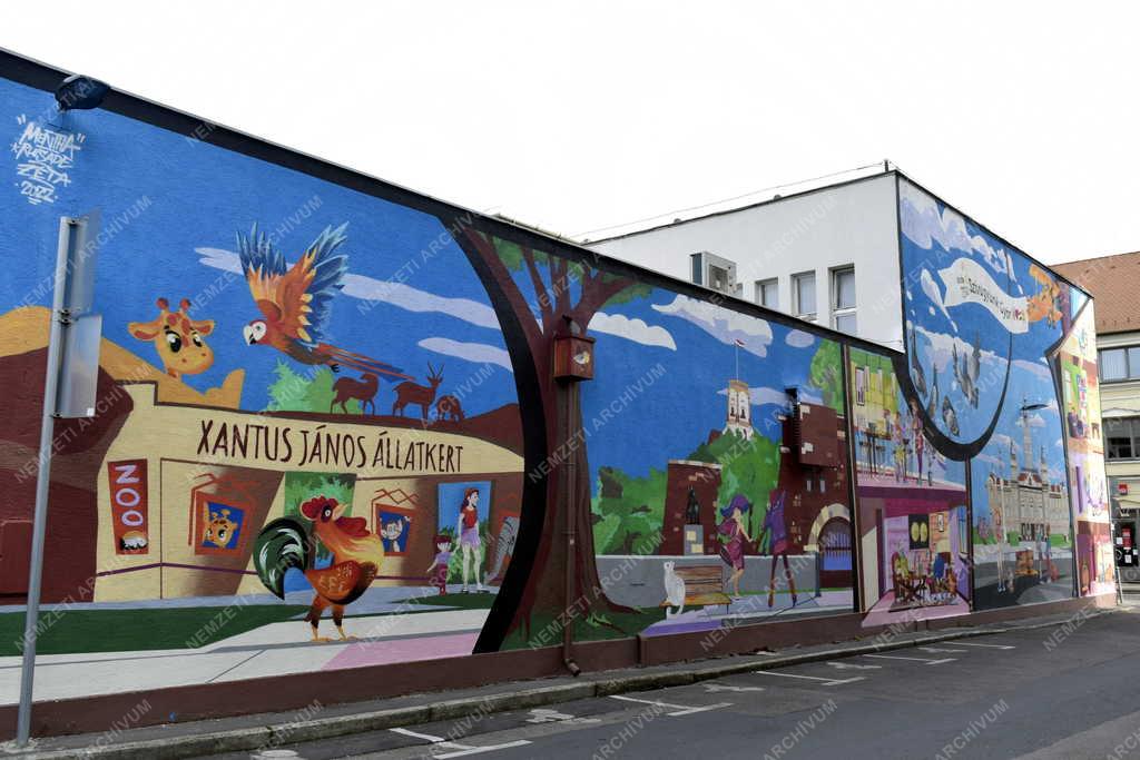 Kultúra - Városkép - Óriás falfestmény Győr belvárosában