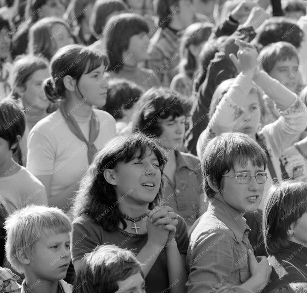 Ifjúság - Pajtásnap a Csillebérci Úttörőtáborban