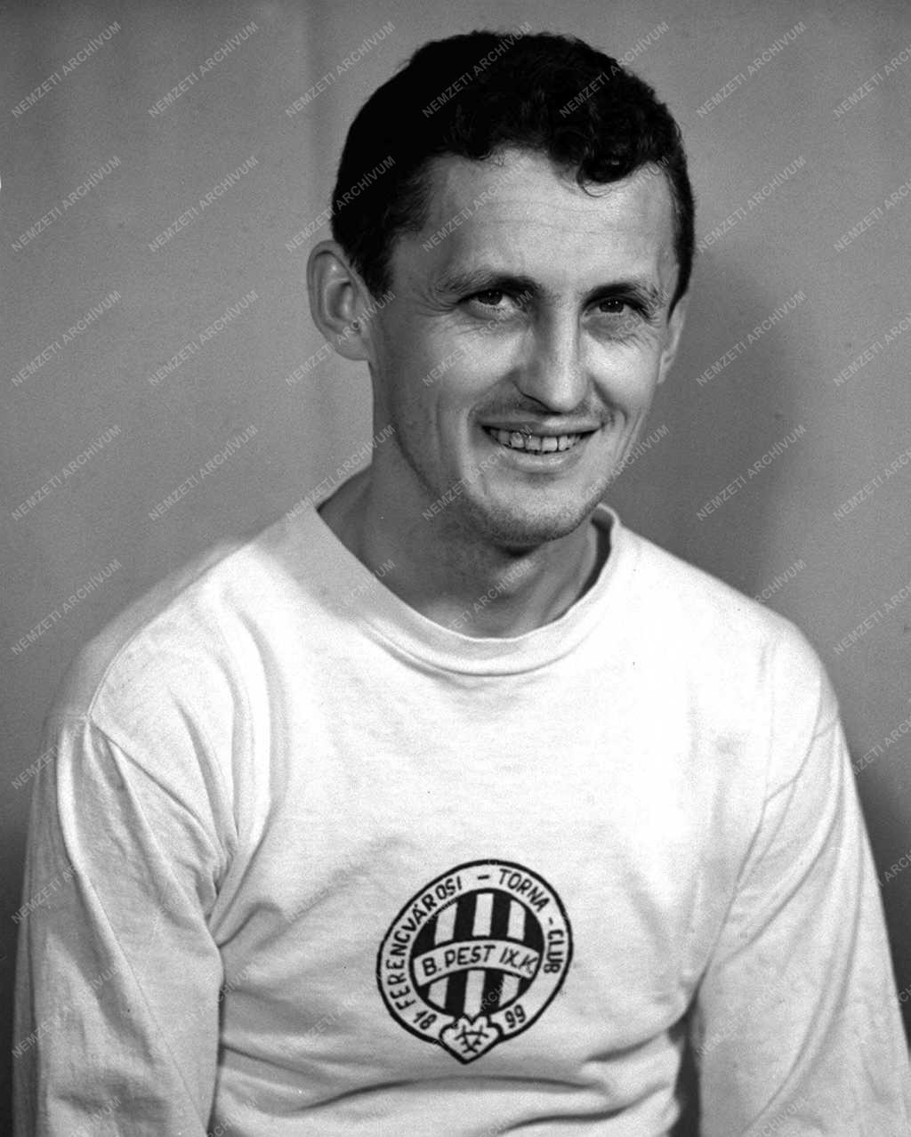 Albert Flórián aranylabdás labdarúgó