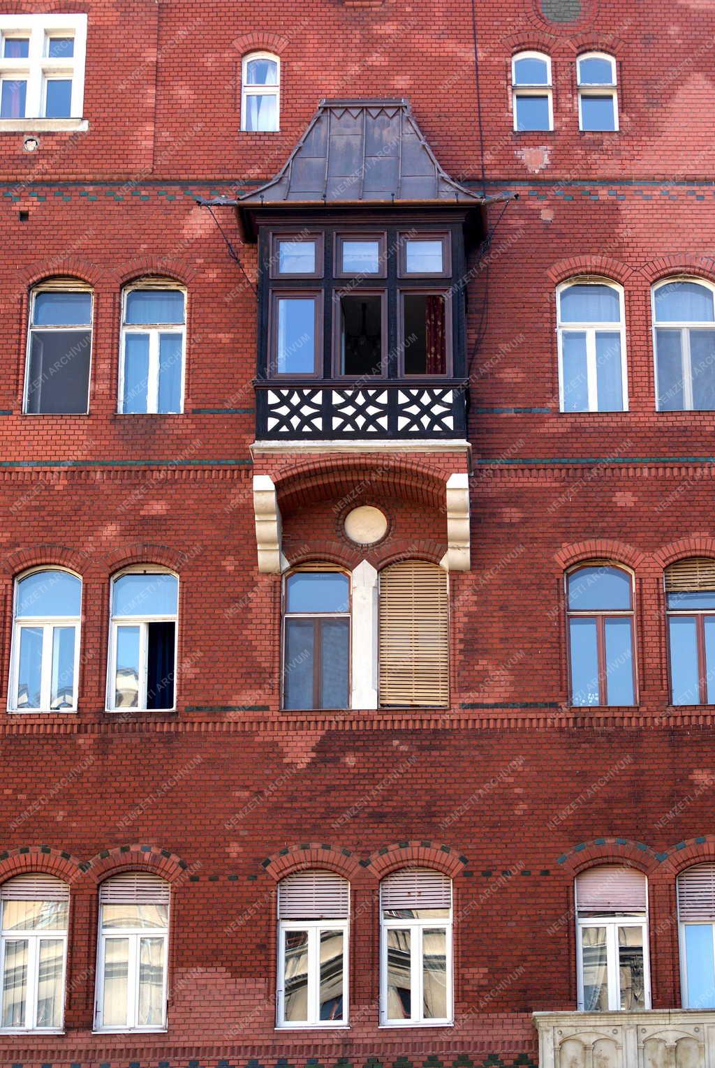 Épület - Budapest - Lakóház a palotanegyedben