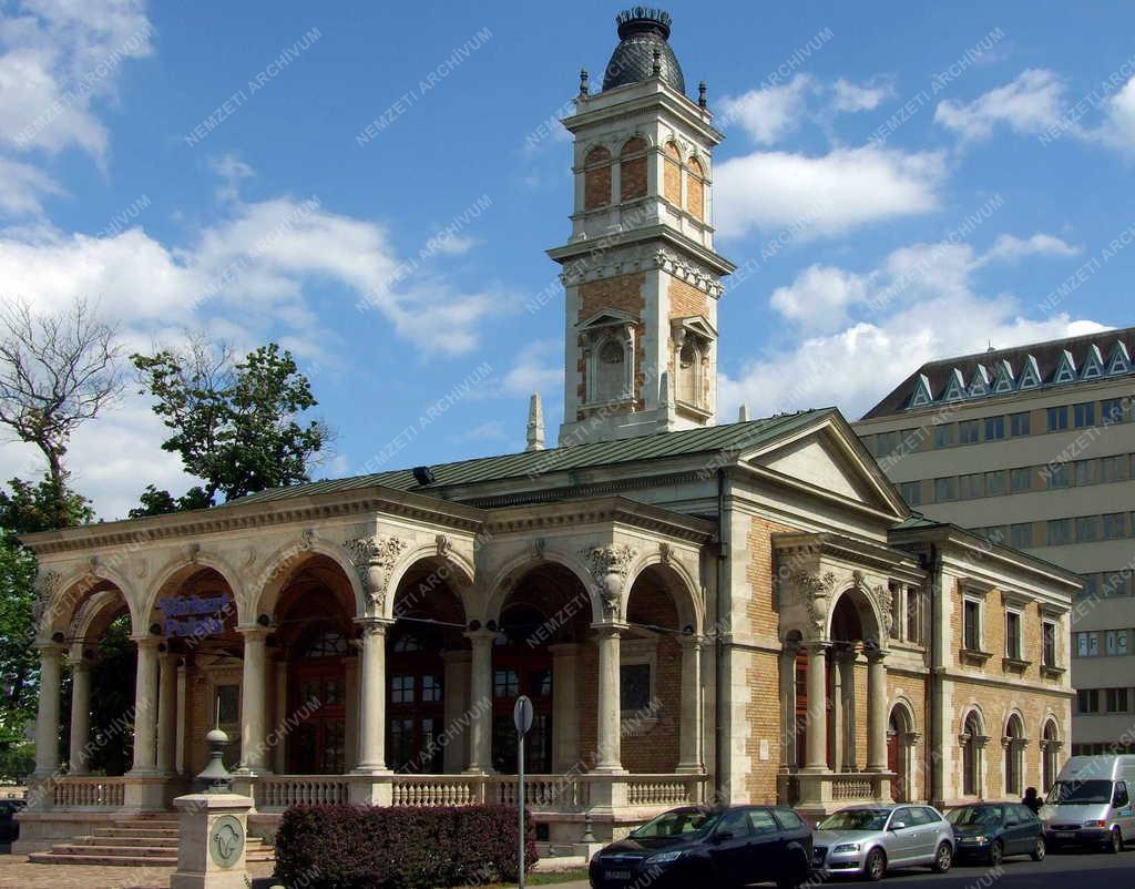 Városkép - Budapest - A Várkert kioszk