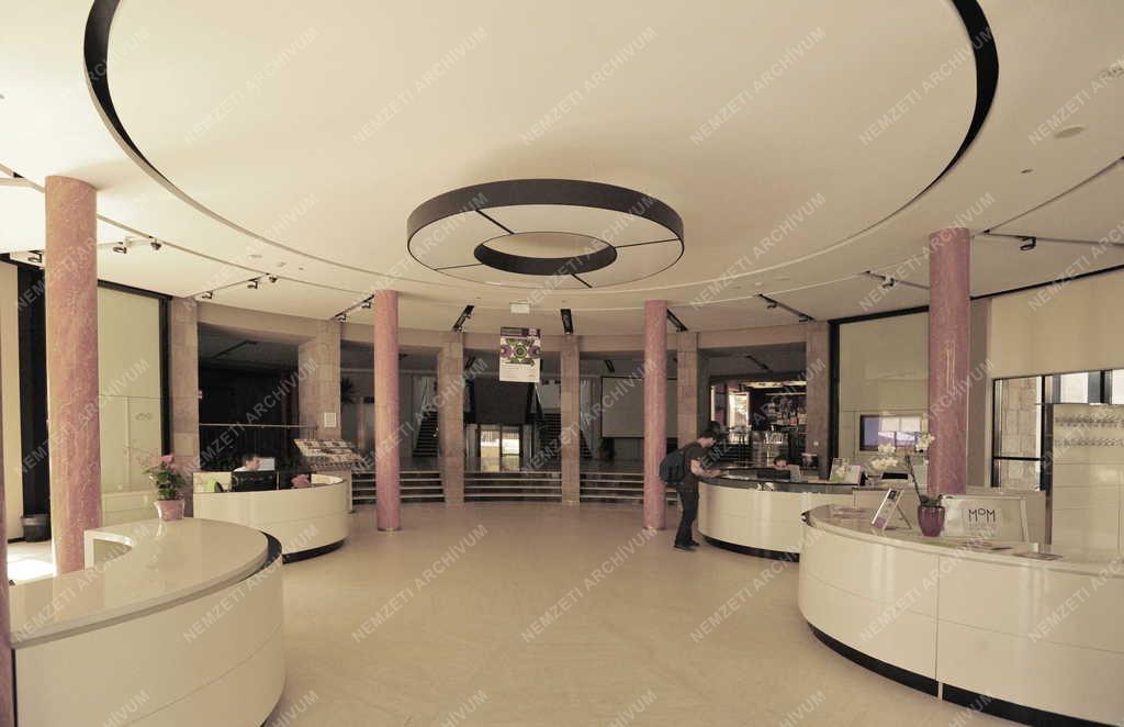 Budapest - Középület