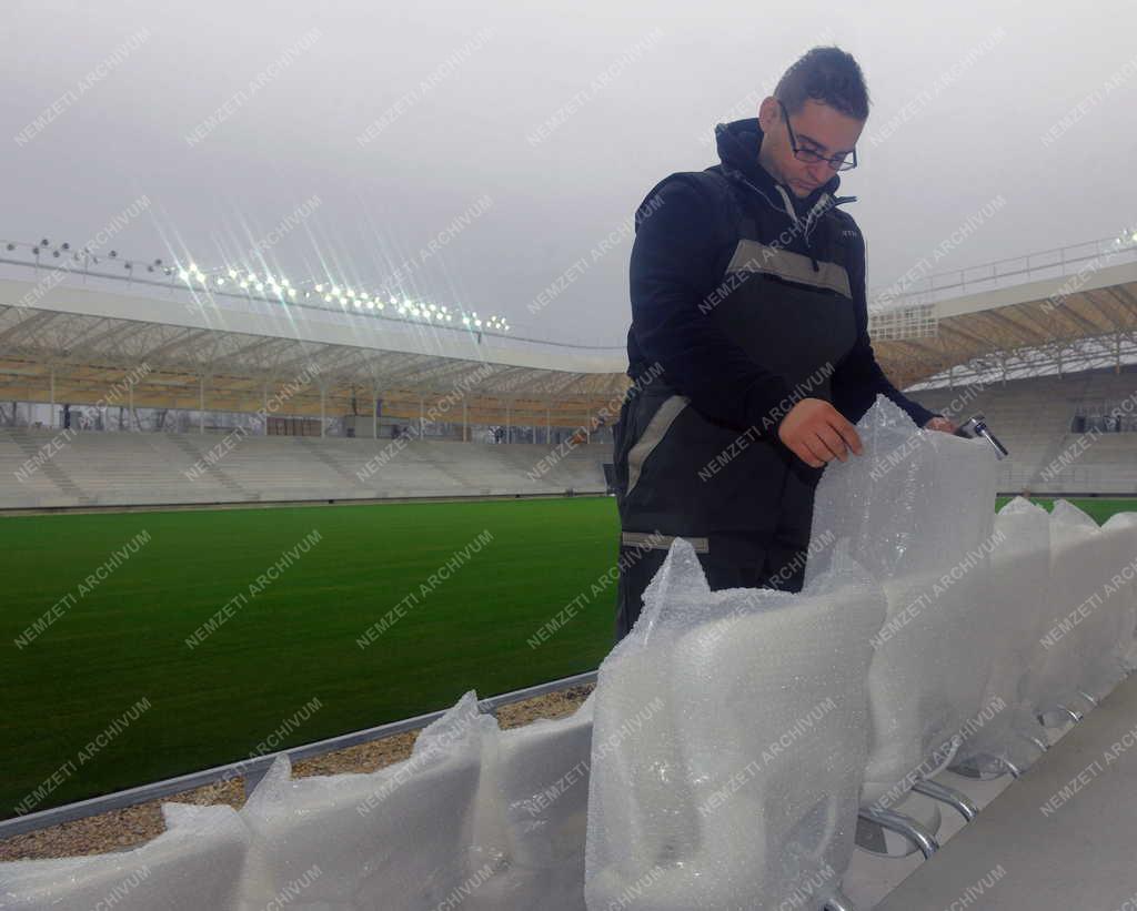 Sportlétesítmény - Debrecen - Épül az új stadion
