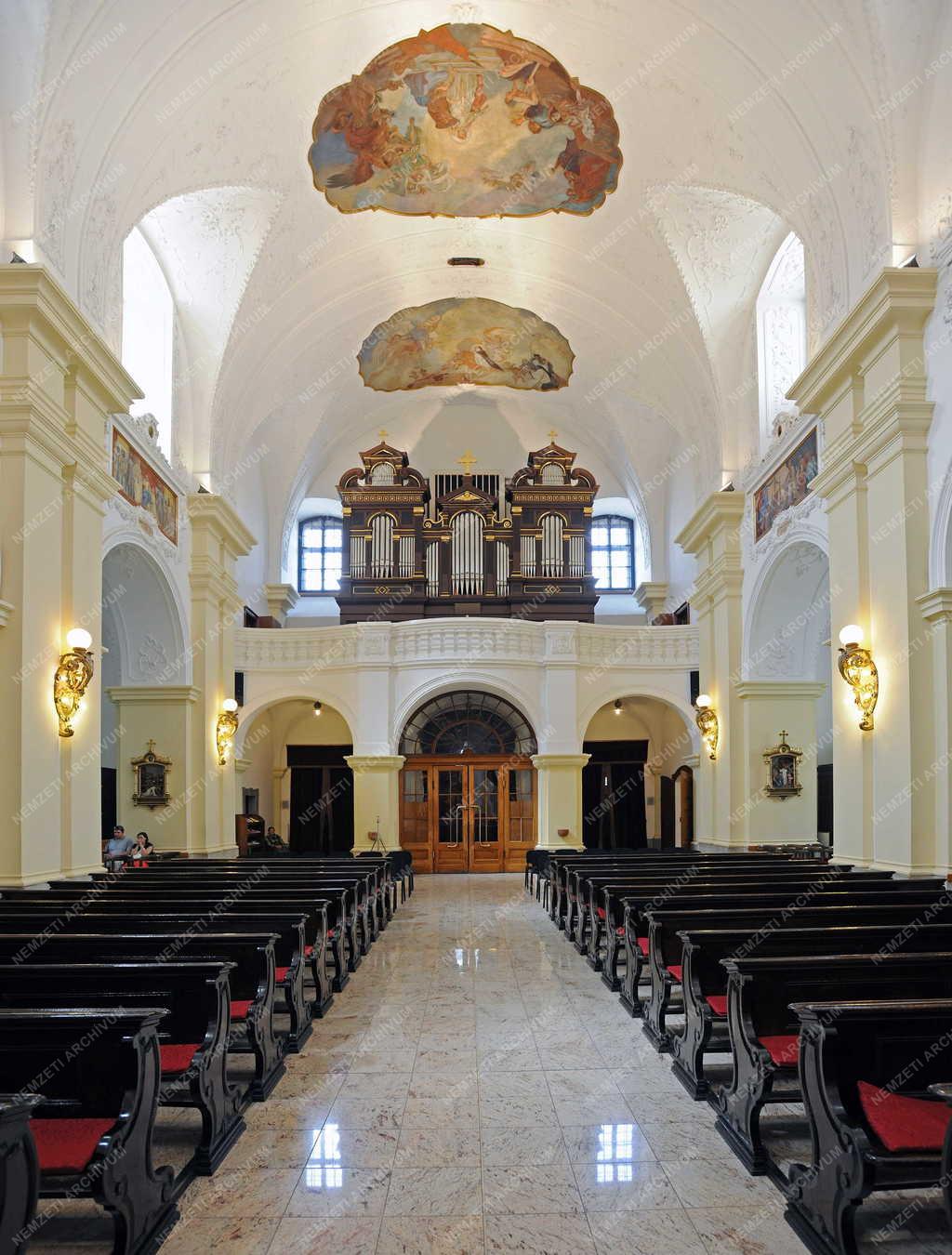 Egyházi épület - Debrecen - Szent Anna Székesegyház 