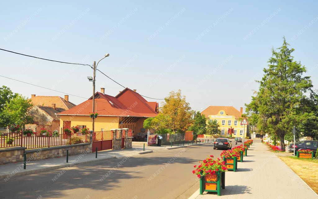 Gyöngyössolymos - Településkép