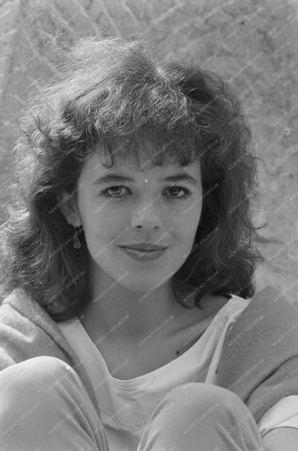 Kultúra - Tóth Enikő színművész