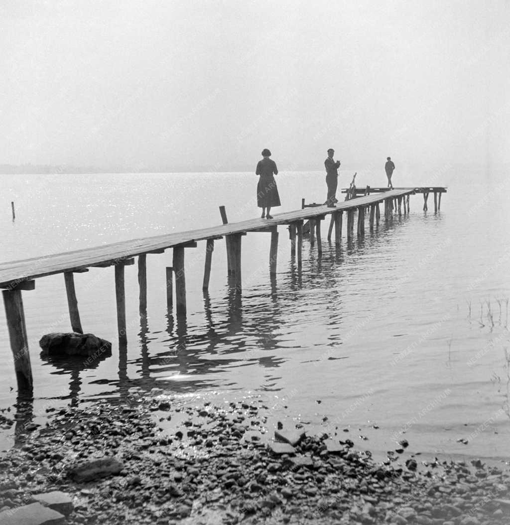 Nyaralás - Osztrák diákok nyaralása a Balatonnál