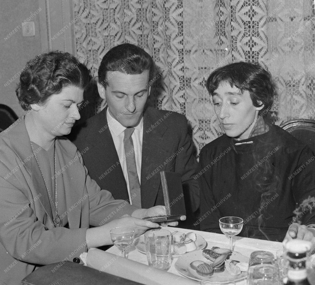 Kultúra - Az 1959. évi Művészeti díjak kiosztása