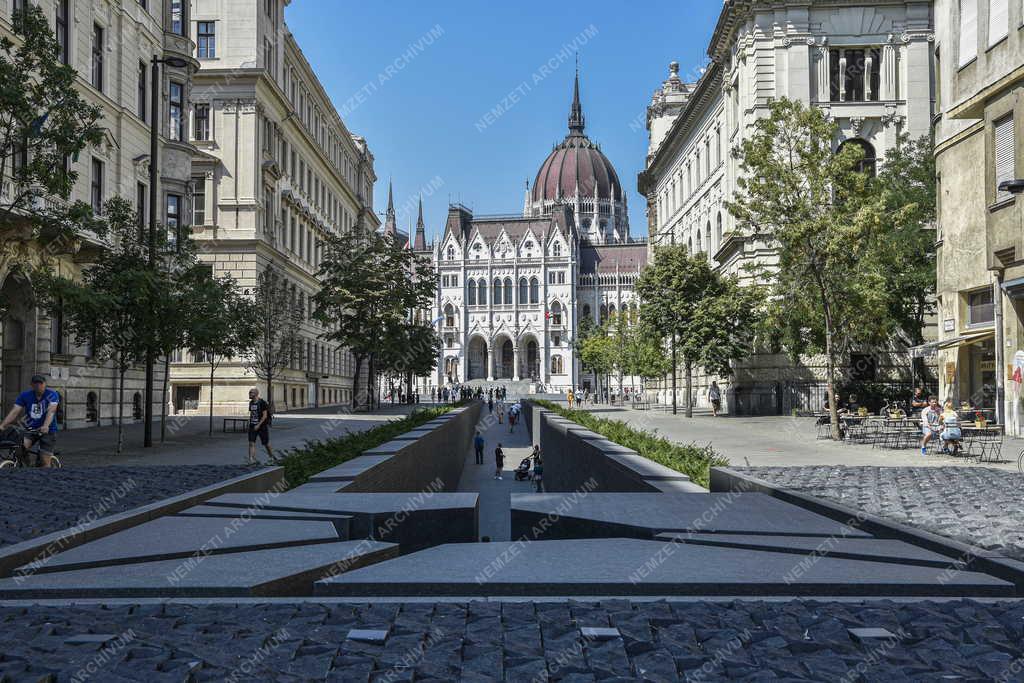 Városkép - Budapest - Nemzeti Összetartozás Emlékhelye