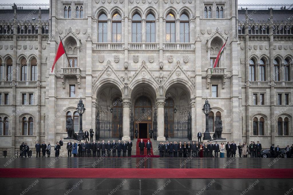 Orbán Viktor fogadta a vietnami miniszterelnököt