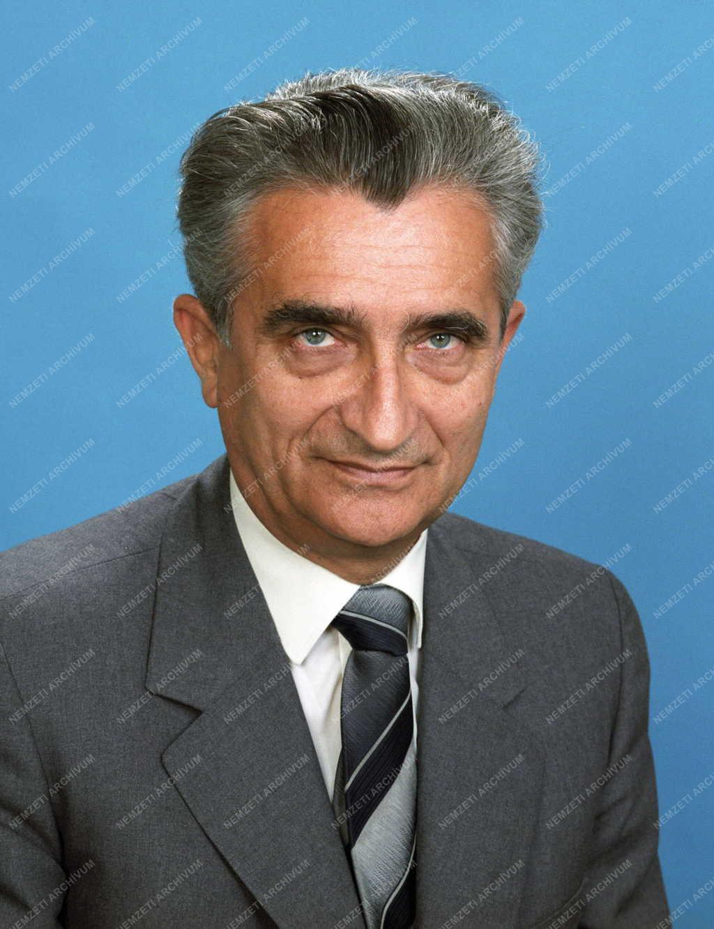 Belpolitika - Parlamenti képviselők