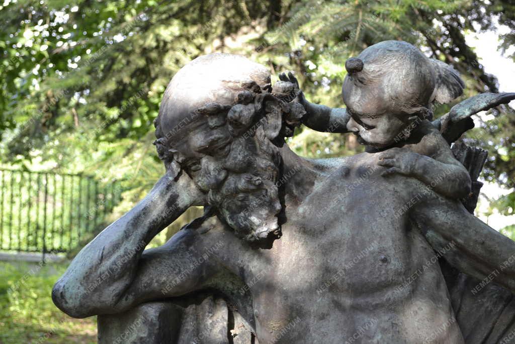 Műalkotás - Budapest - Anakreon szobra