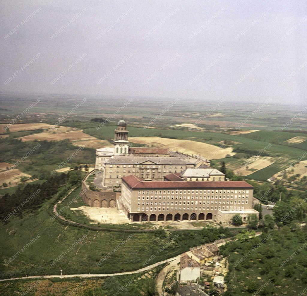 Városkép - Pannonhalma - Bencés Főapátság