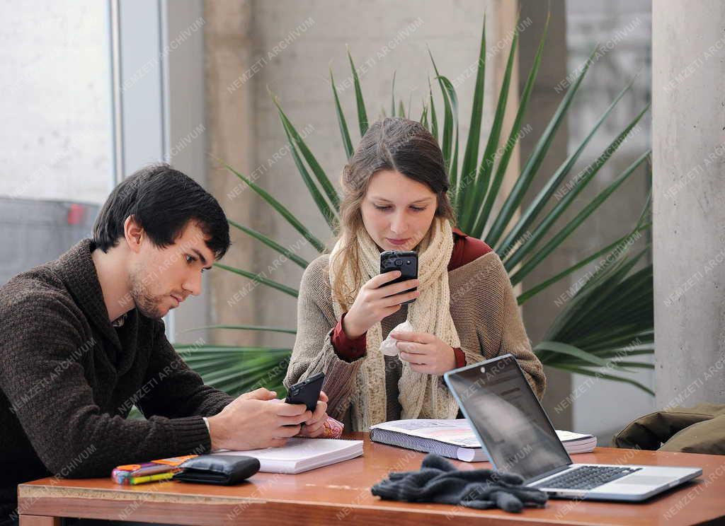 Oktatás - Debrecen - Vizsgaidőszak a Debreceni Egyetemen