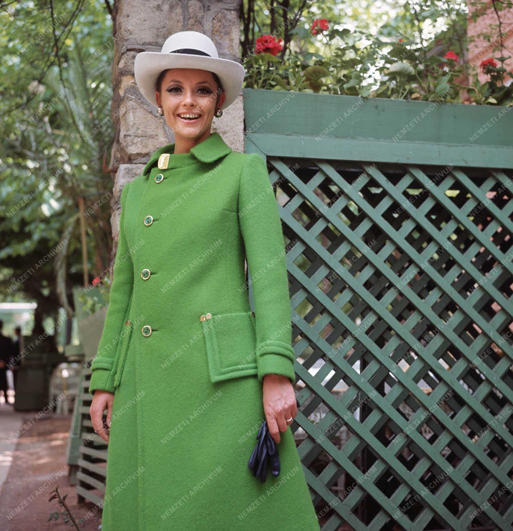 Divat - Őszi ruhabemutató