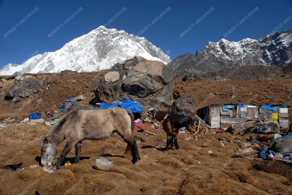 Nepál - Lobuche
