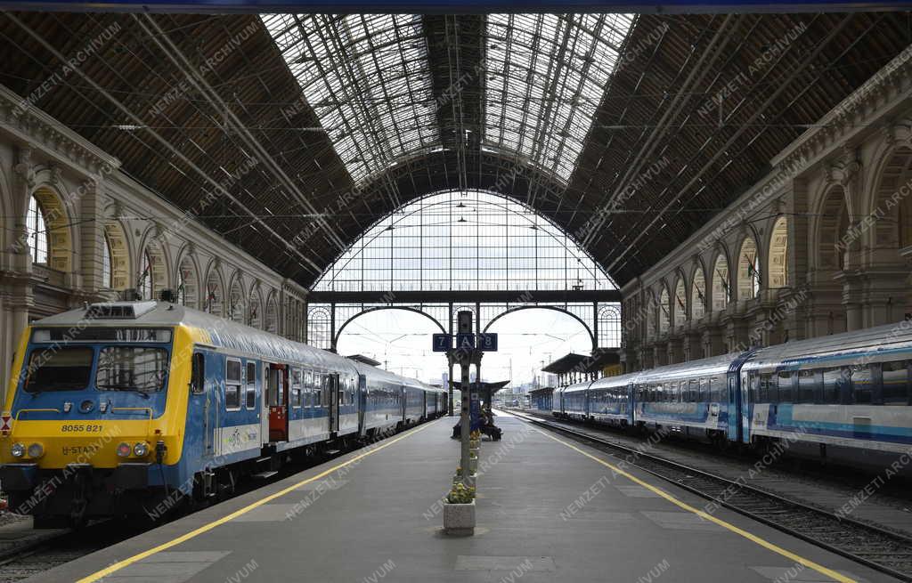 Közlekedés - Budapest - Keleti pályaudvar