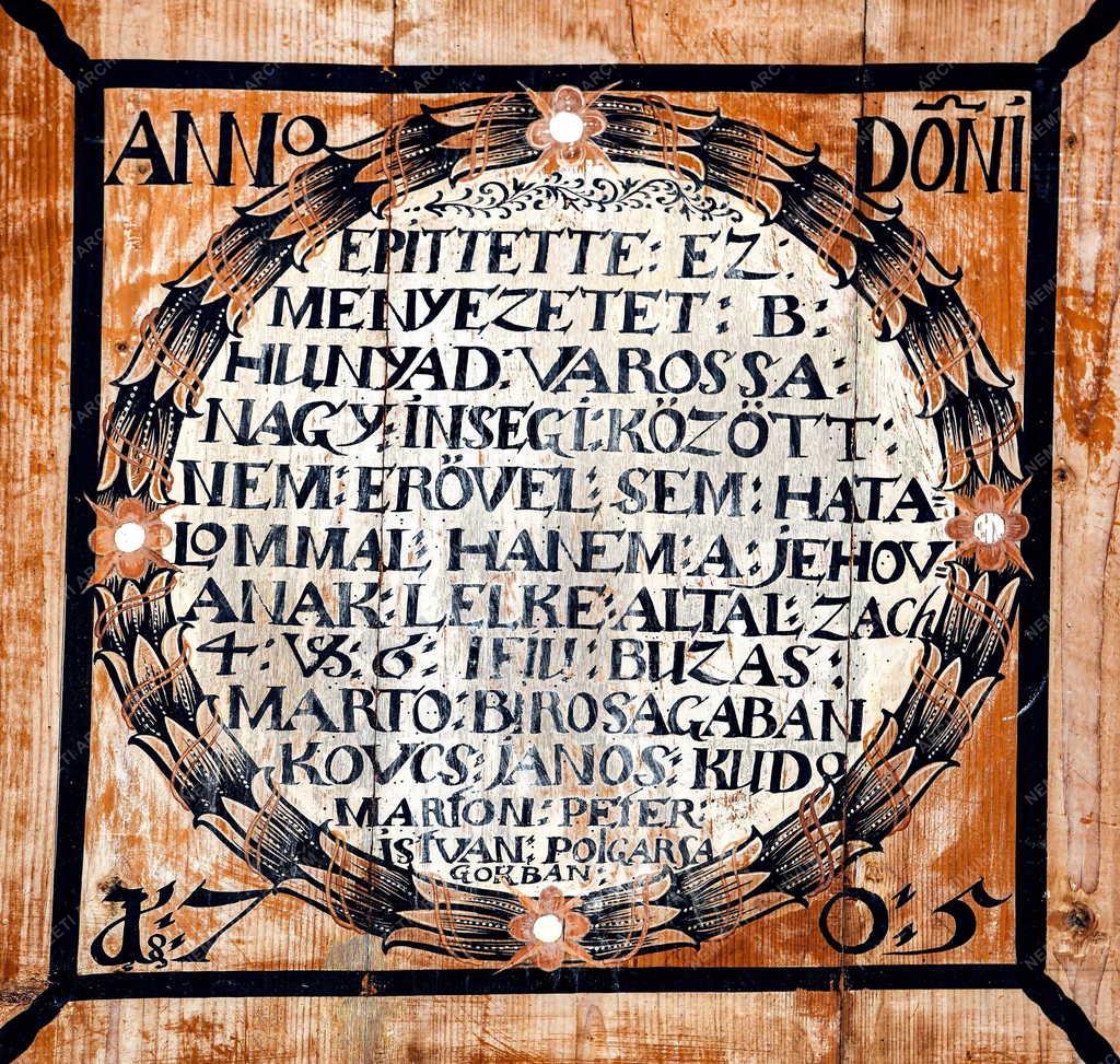 Egyház - Románia - Felújították a bánffyhunyadi református templomot