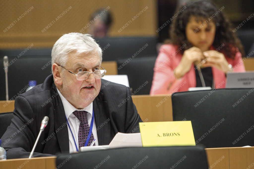 EP-bizottsági vita a magyar médiaszabályozásról