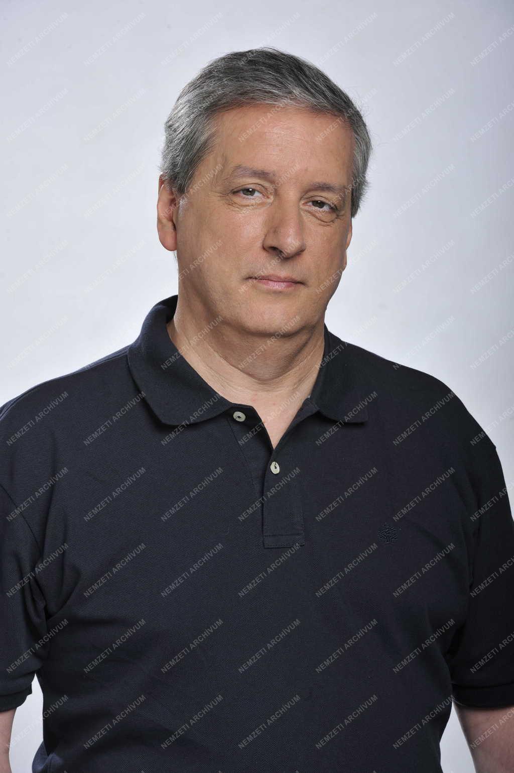Sport - Televízió - Labdarúgó Eb - Deák Horváth Péter kommentátor