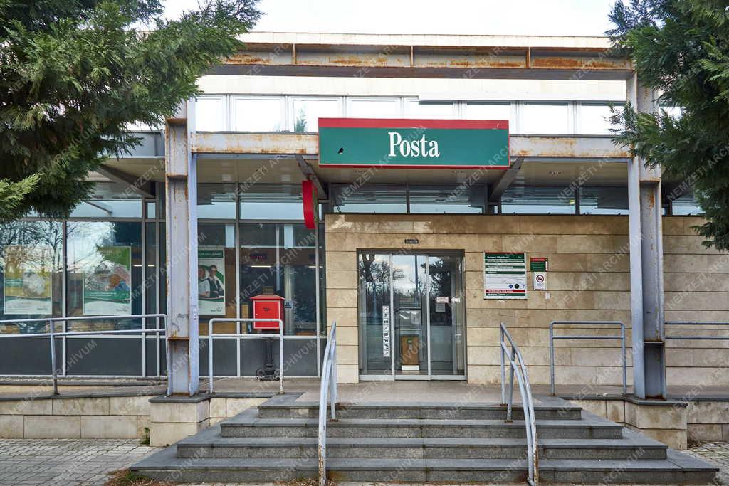 Szolgáltatás - Budapest - Postahivatal