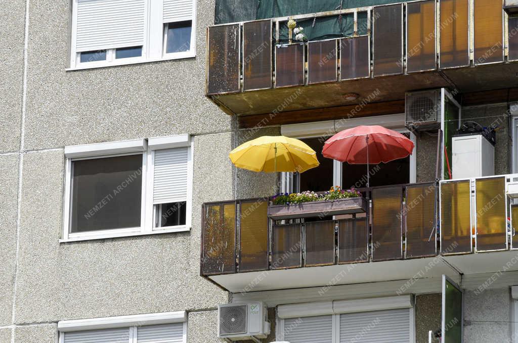 Városkép - Budapest - 50 éves Újpalota