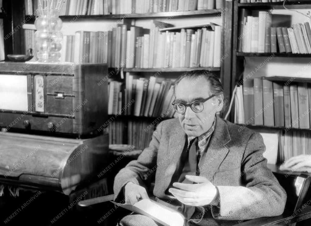 Kultúra - Szabó Lőrinc otthonában