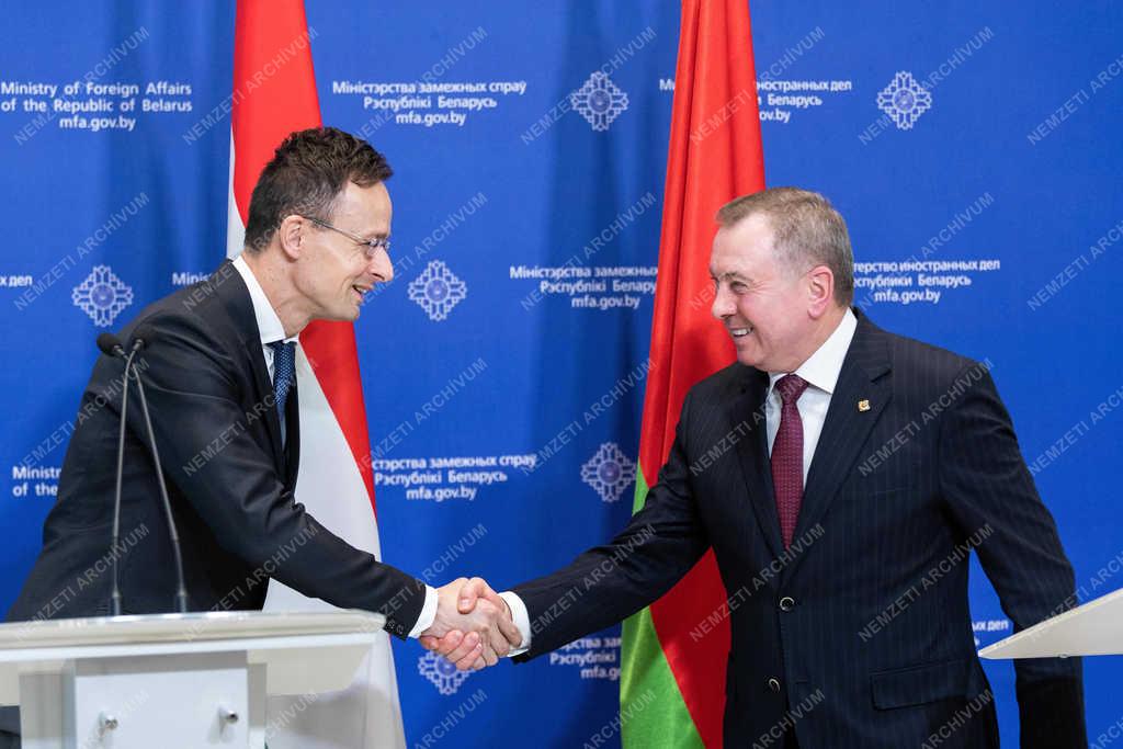 Szijjártó Péter Minszkben