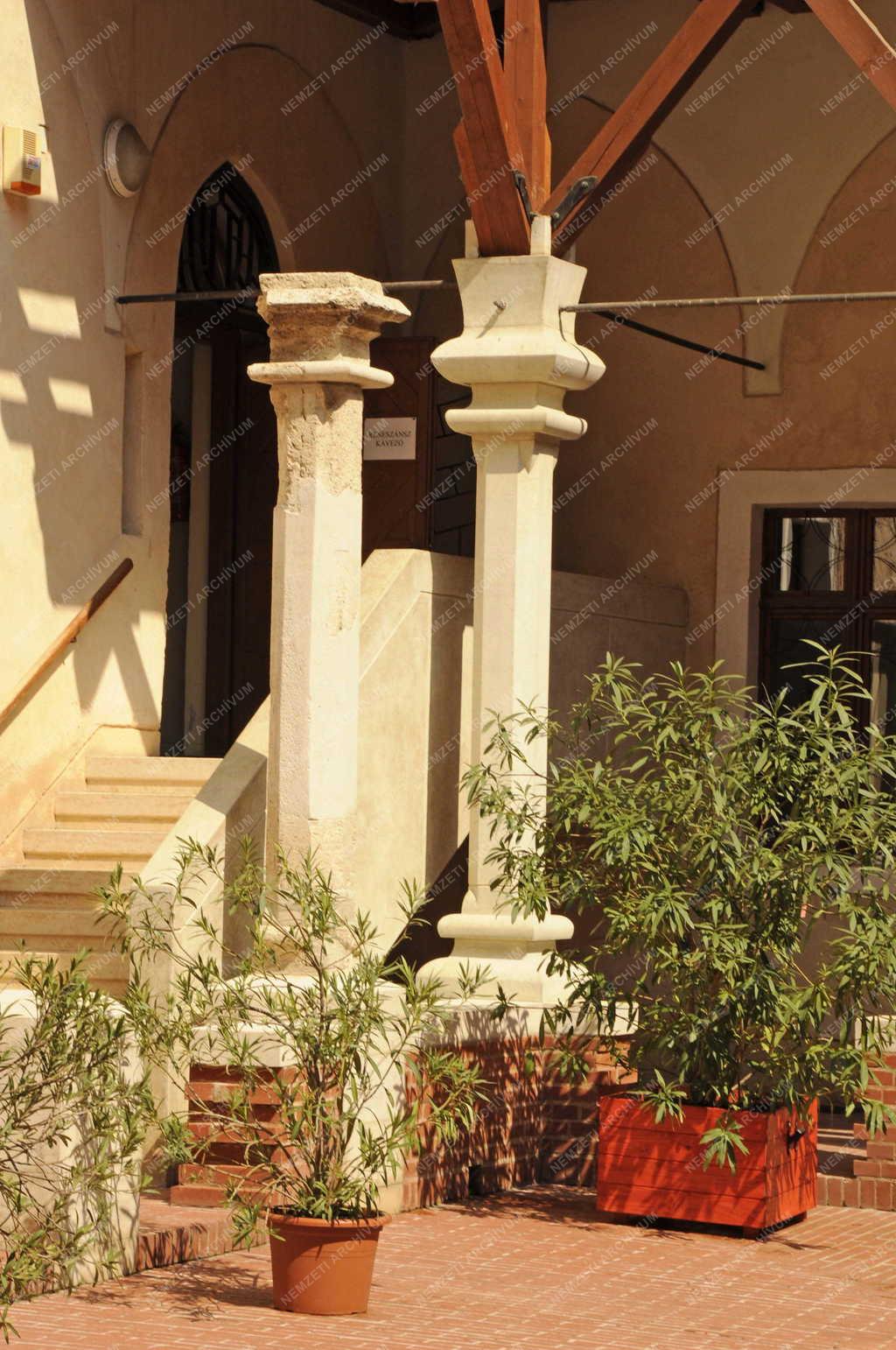 Ozora - Várkastély 