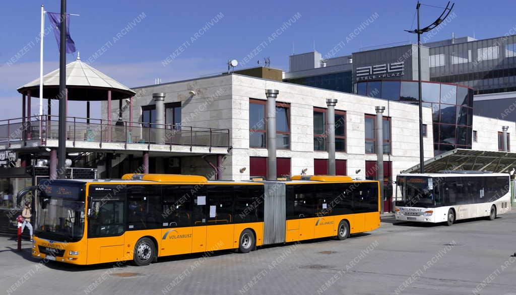 Közlekedés - Budapest - Kelenföld autóbusz-állomás