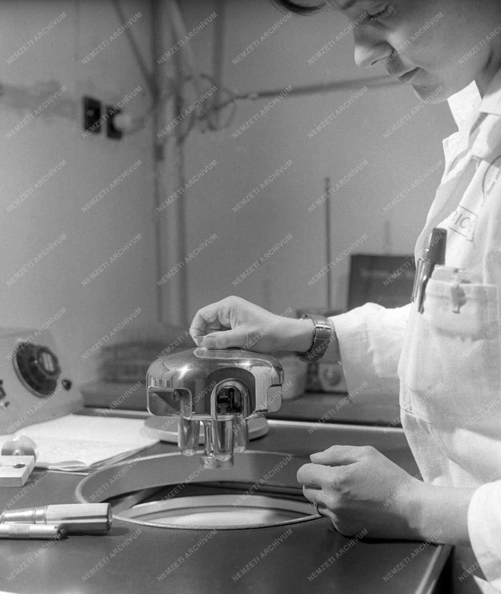 Tudomány - Sugárbiológiai és Sugáregészségügyi Kutató Intézet 