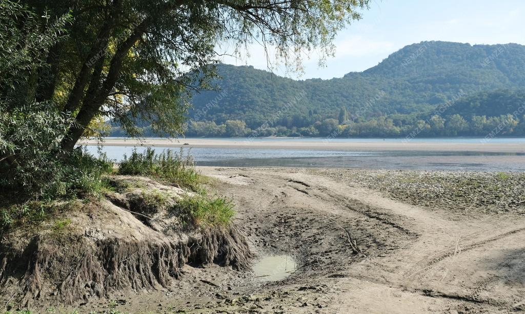 Tájkép - Nagymaros - Kavicszátony