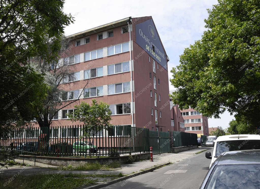 Városkép - Budapest - 50 éves Újpalota
