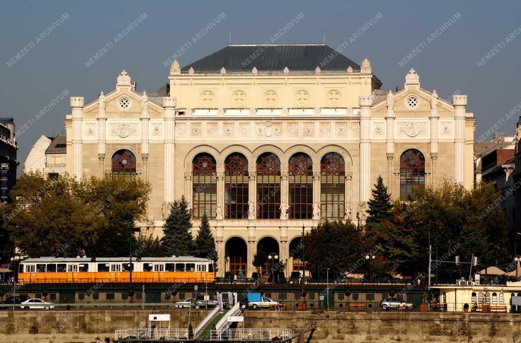 Budapest - Pesti Vigadó 