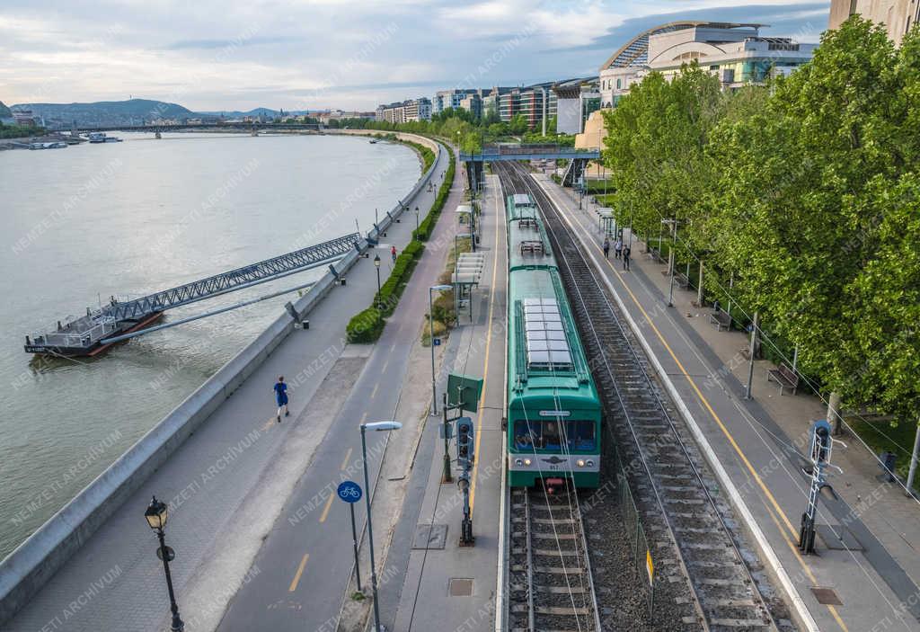 Közlekedés - Budapest - A csepeli H7-es HÉV