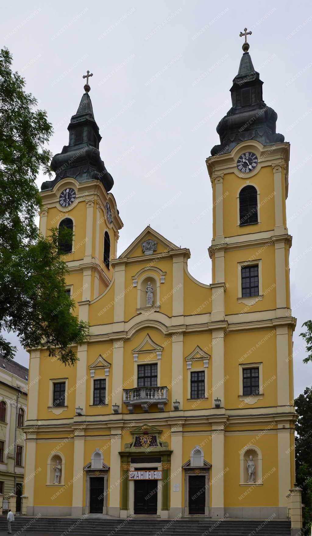 Egyházi épület - Debrecen - Szent Anna Székesegyház 