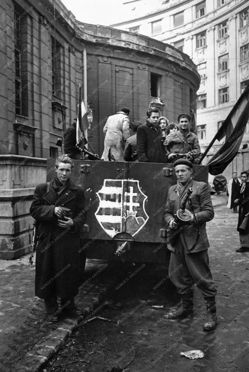 Belpolitika - 1956-os forradalom - Corvin köz