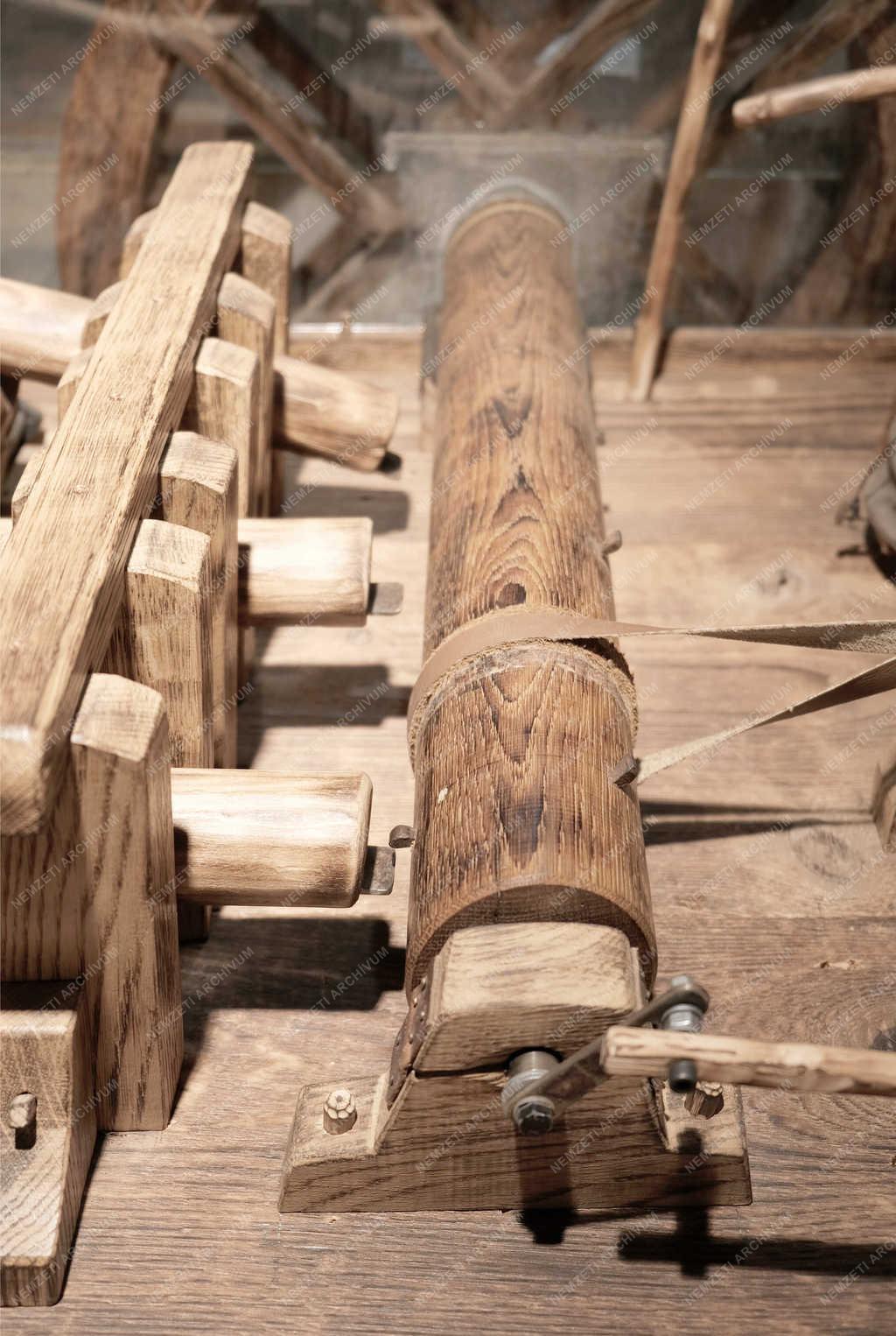 Természettudomány - Királyrét - Látogatóközpont