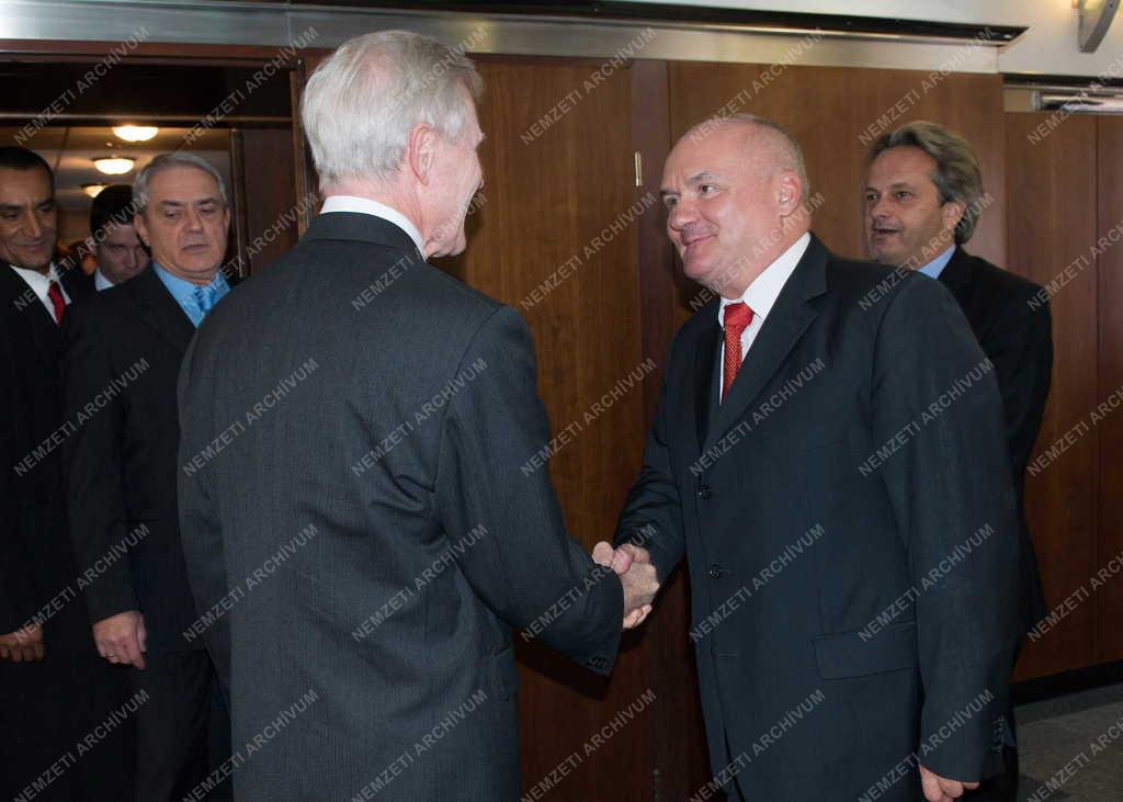 Mabus Magyarországon