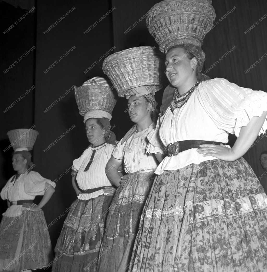 Kultúra - Művészeti együttesek II. országos versenye