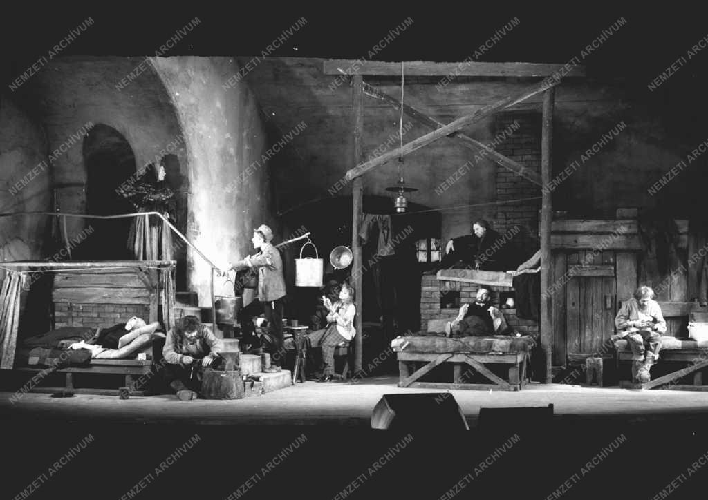 Kultúra - Színház - Gorkij: Éjjeli menedékhely