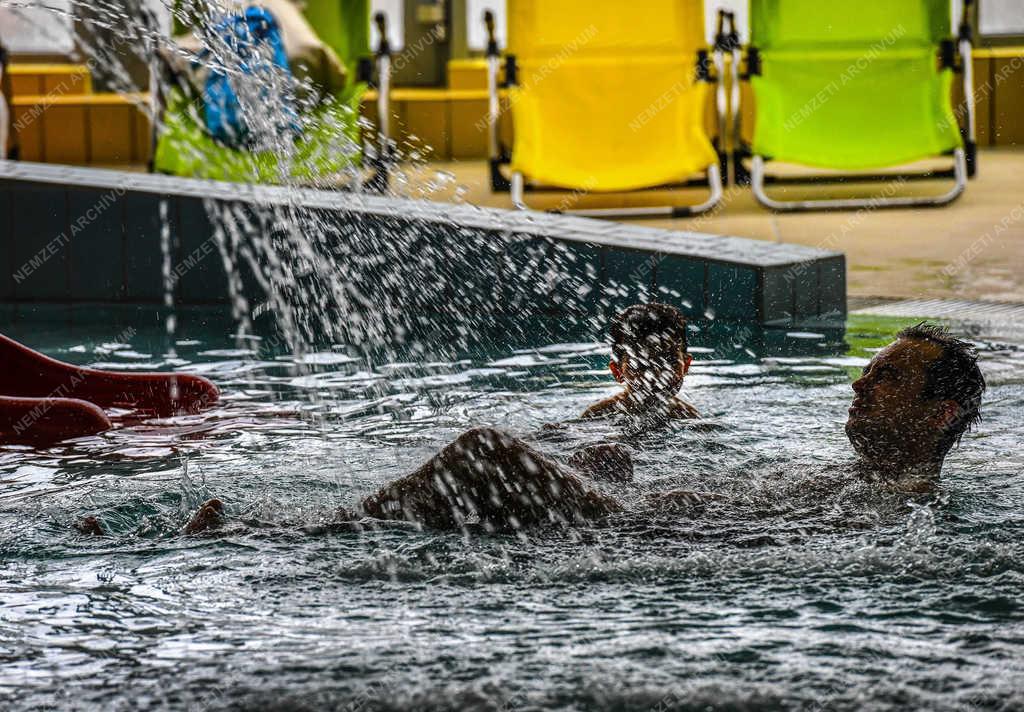 Szabadidő - Hajdúszoboszló - Aqua-Palace Élményfürdő